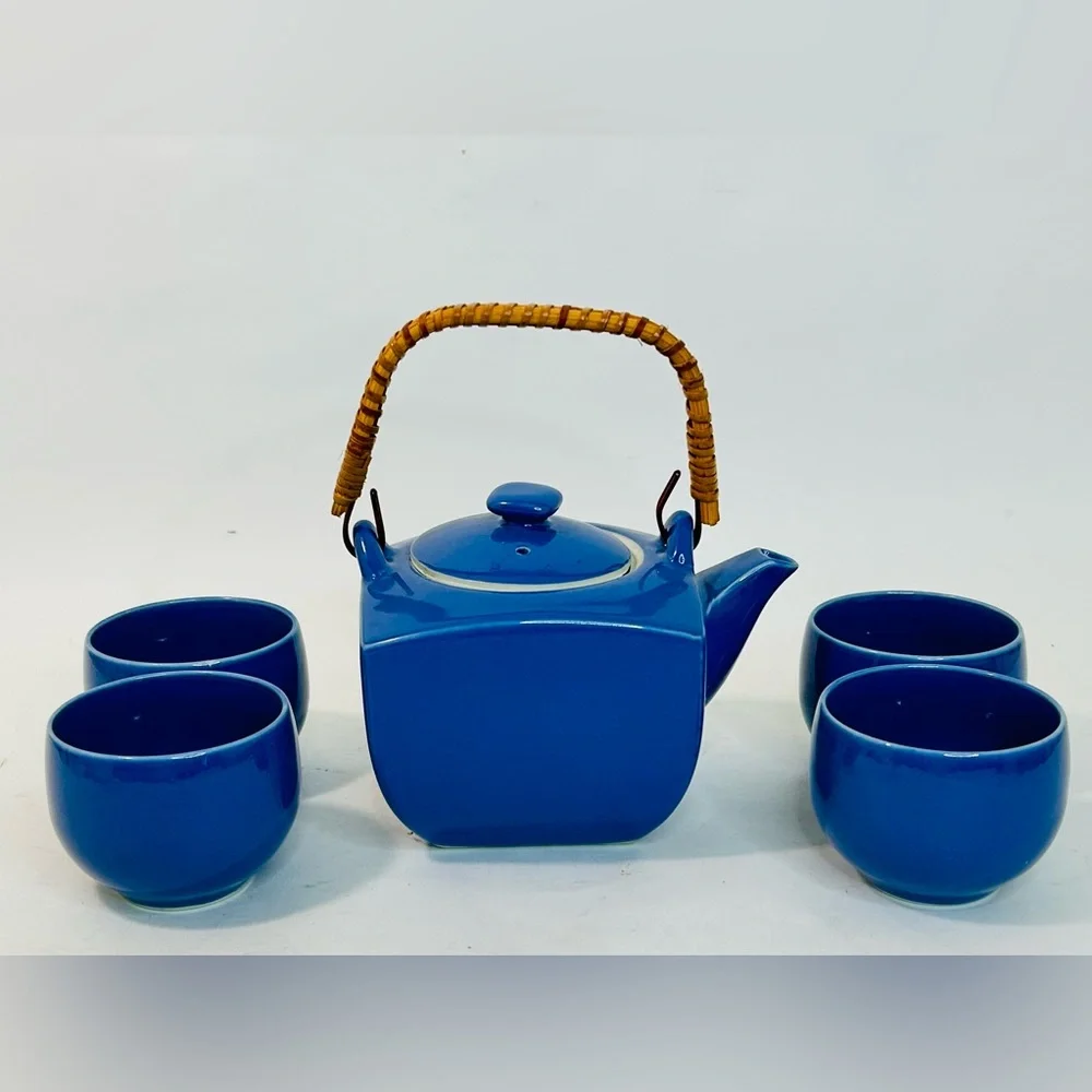 Nakagama Japanese Ceramic Tea Set, Teapot & 4 Cups Blue Color